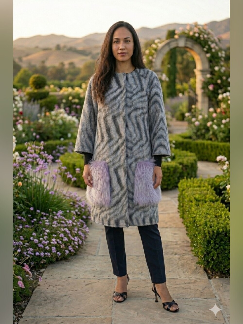 Vintage FENDI Alpaca and Wool Coat Cape Genuine Fox Fur Pockets Size IT 38/US 2